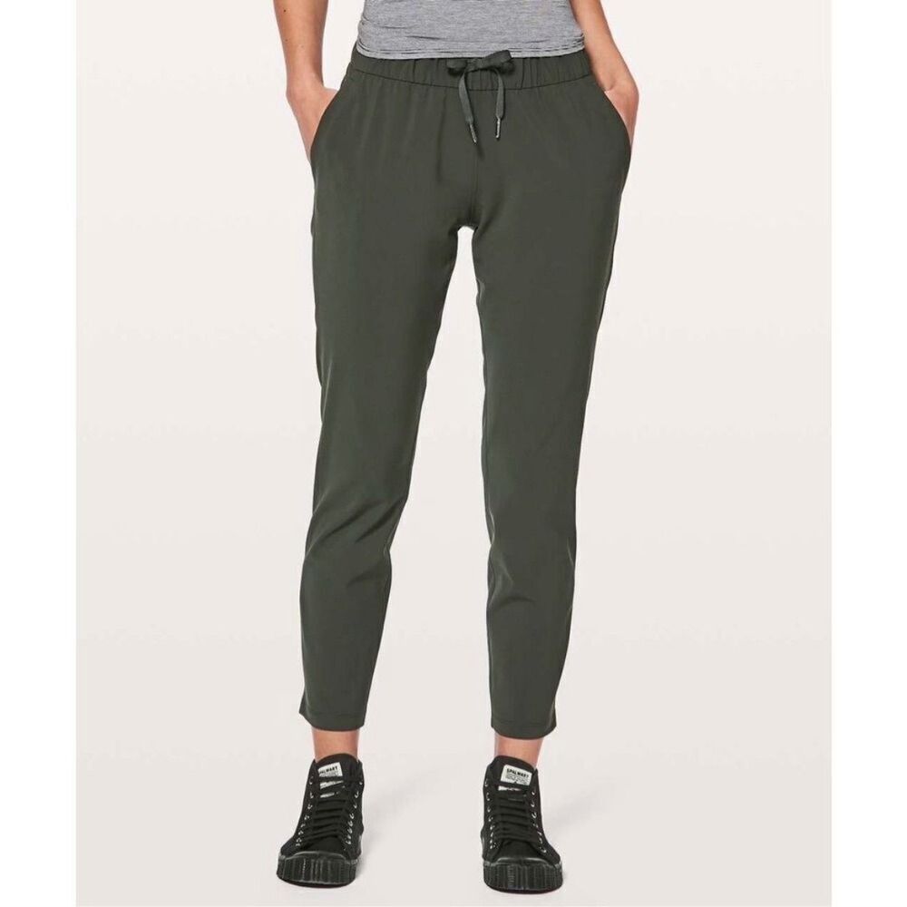 Lululemon On‎ The Fly Pant *Woven 28" Evergreen Luxtreme W5AHOS Size 4